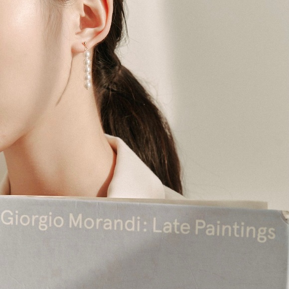 Pearl bar dangle earrings - Picture 3 of 6